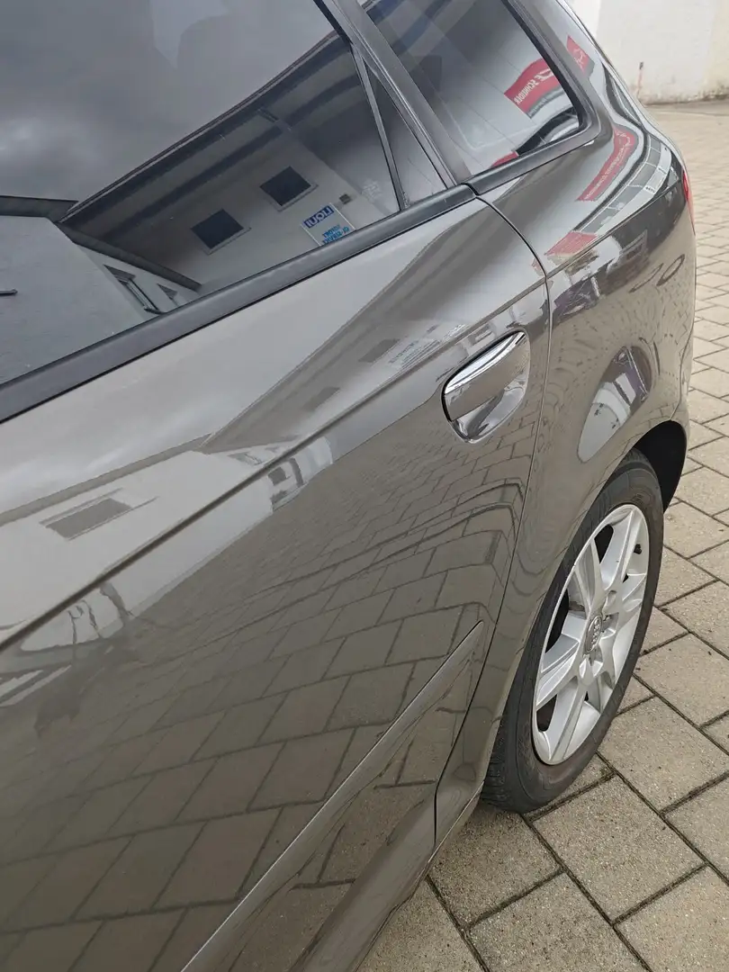 Audi A3 1.6 TDI Attraction - 2