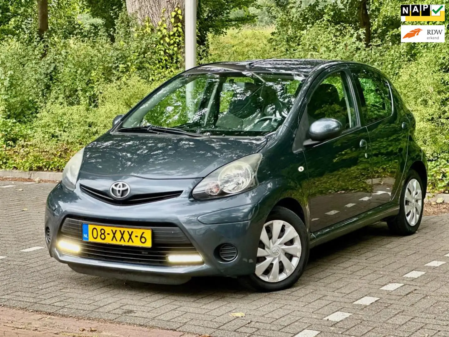 Toyota Aygo 1.0 VVT-i eerste eigenaar|Bluetooth|Airco|APK Grijs - 1
