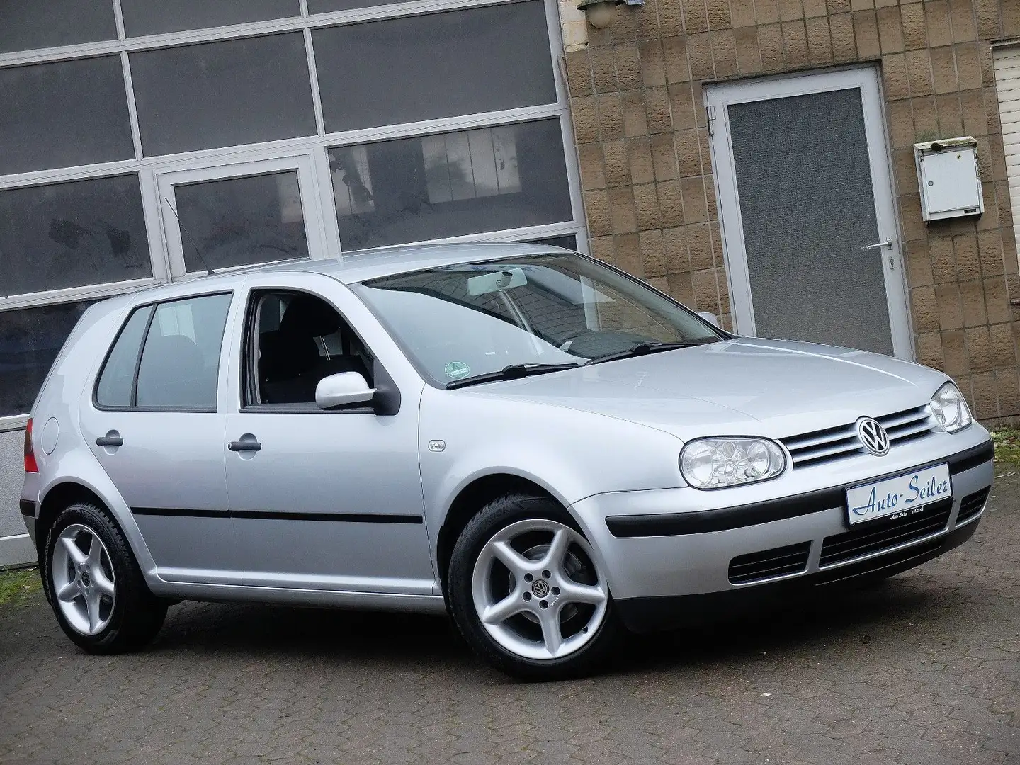 Volkswagen Golf 1.6 Edition - Klima- 2.Hand - Zilver - 1