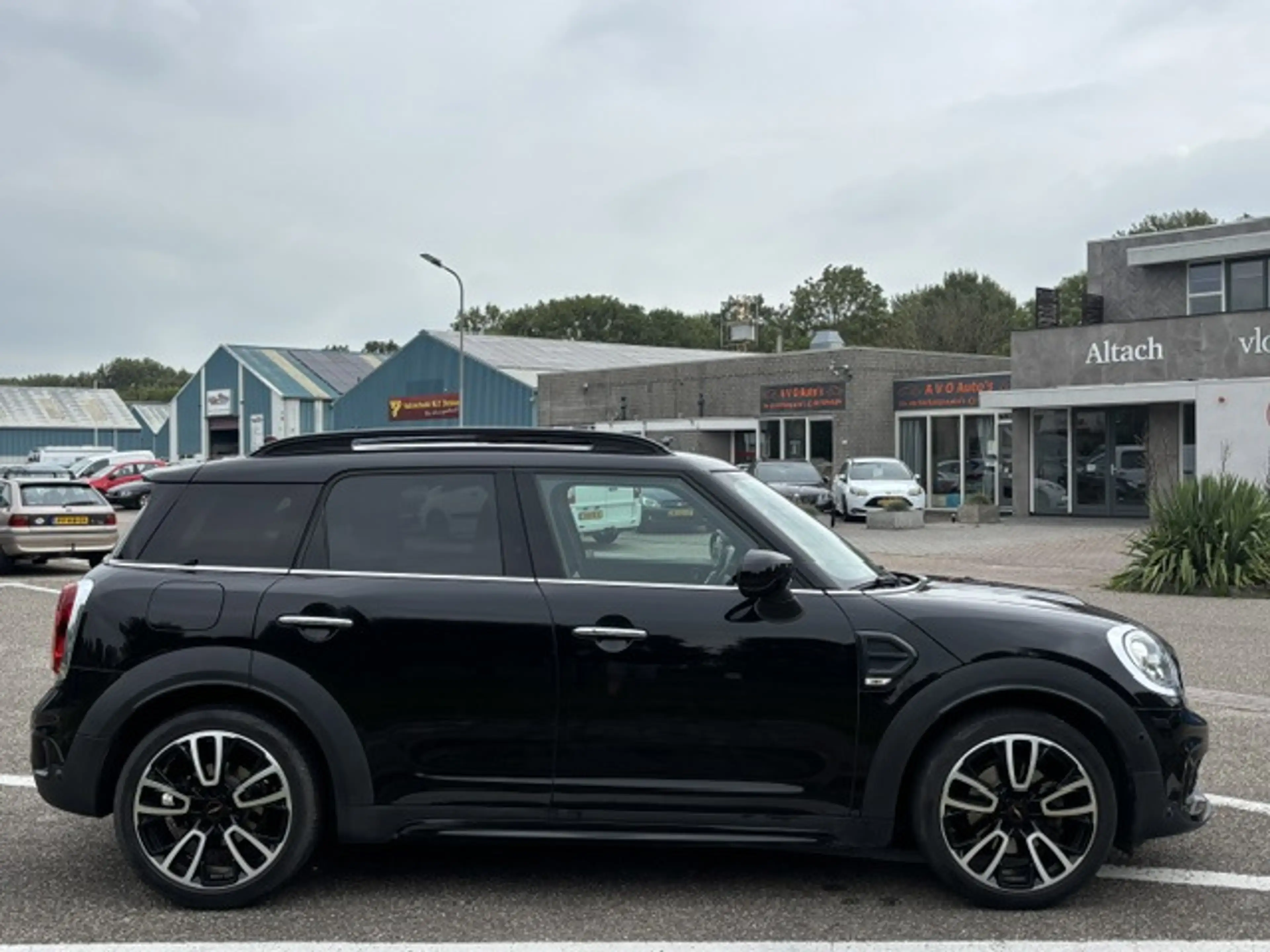 MINI John Cooper Works Countryman 1.5 JCW-Pack Aut. Harman/Kardon Apple Carplay Pano — photo 9