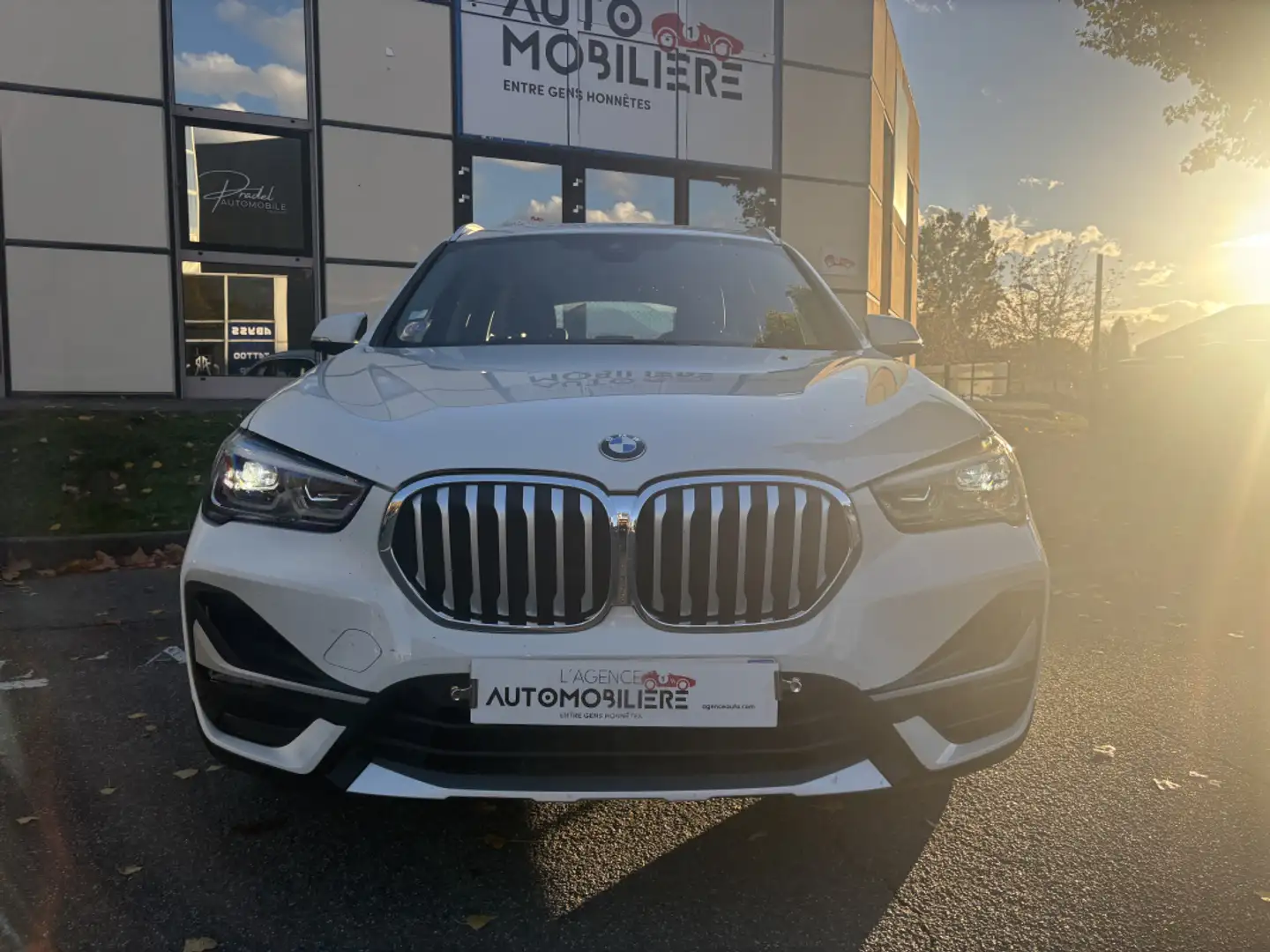 BMW X1 BMW X1 U11 sDrive 18i 136ch DKG7 xLine Blanc - 2