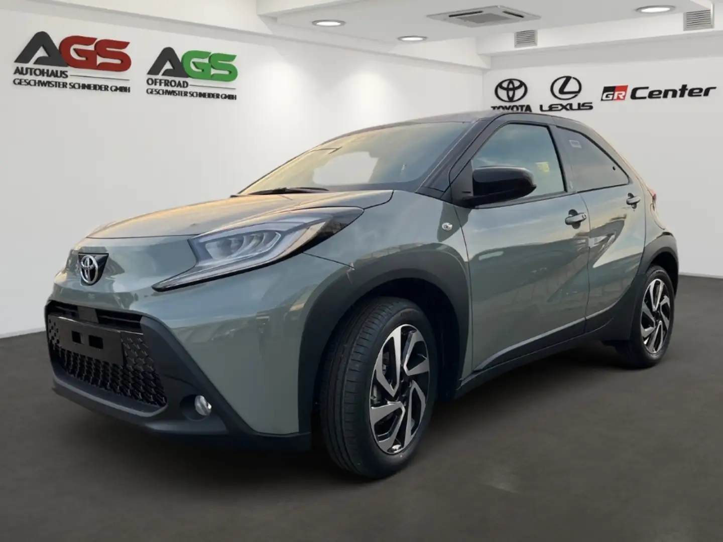 Toyota Aygo X Team D 1.0 VVT-i EU6d Apple CarPlay Android Auto M Zelená - 1