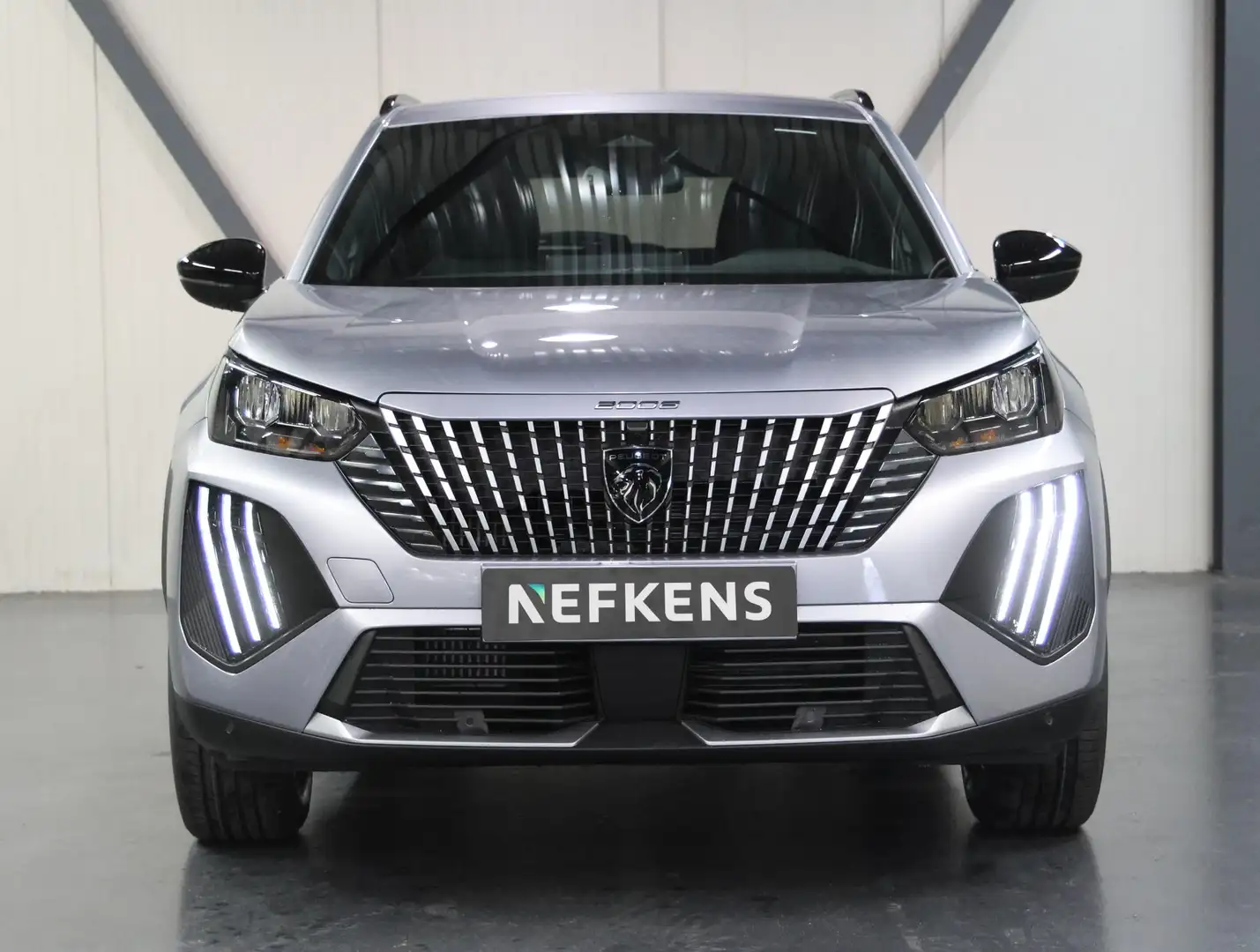 Peugeot 2008 1.2 Hybrid 145 Allure | Keyless | Adaptive CruiseC Grijs - 2