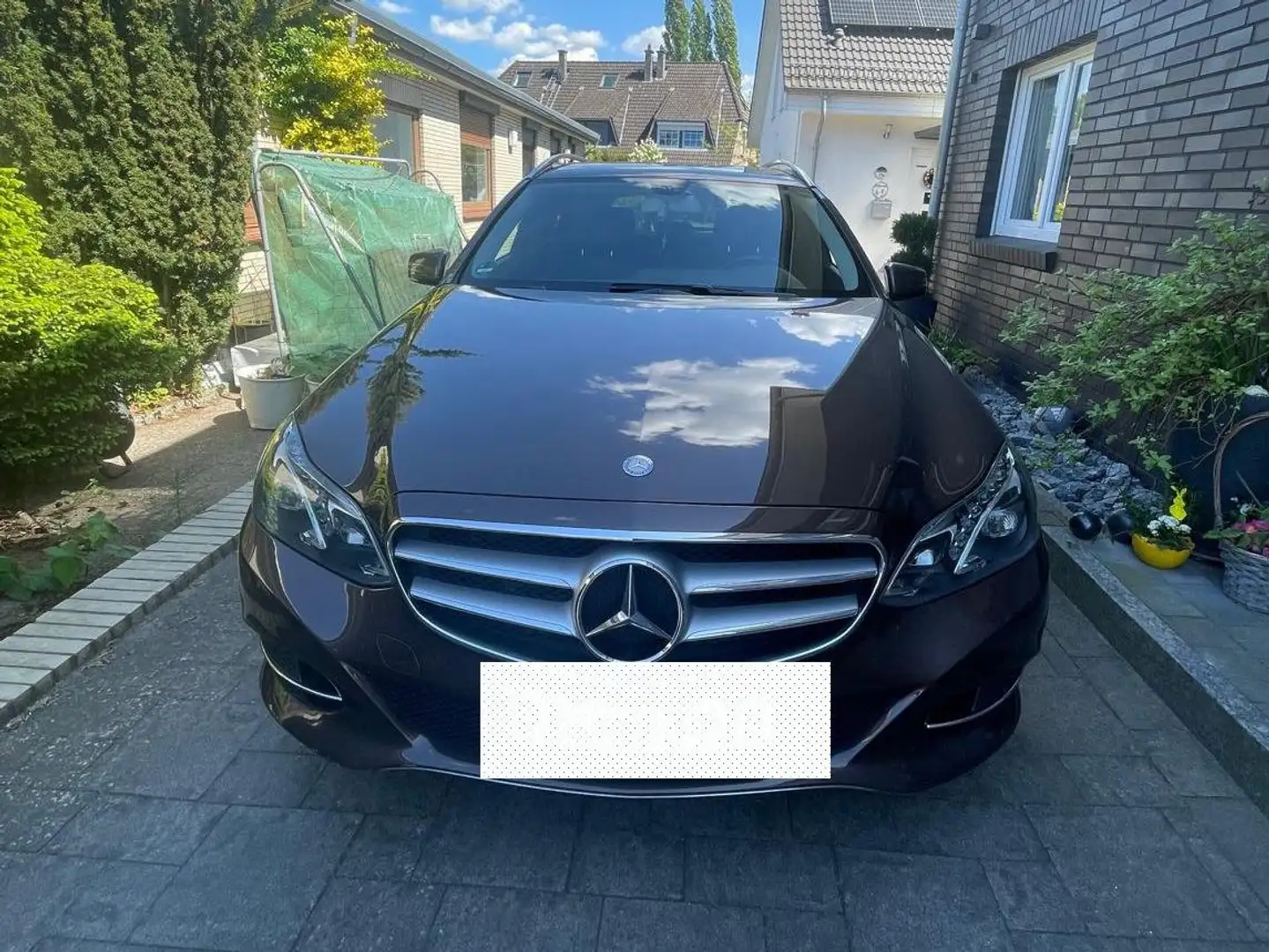 Mercedes-Benz E 250 E-Klasse T-Modell Diesel T BlueTEC 4Matic 7G-TRONI Brown - 1