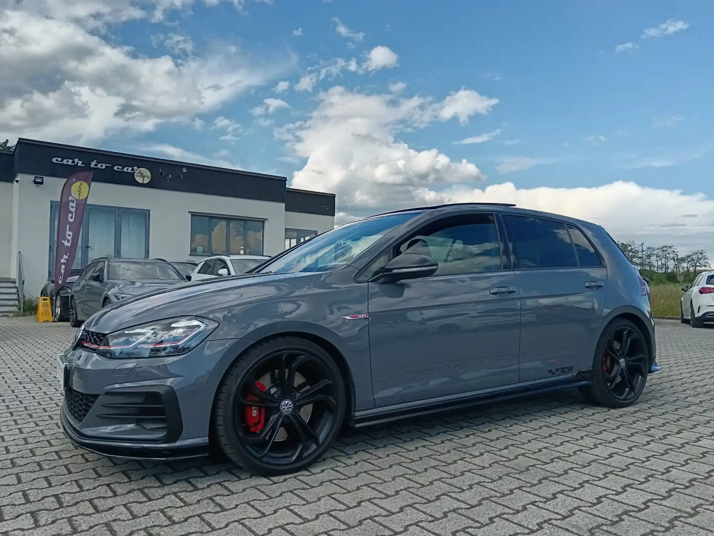Volkswagen Golf TCR Grey - 1