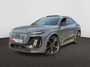 100 kWh 55 Quattro Edition One Grey /// Sportzetels plus /// Luchtvering /// Trekhaak