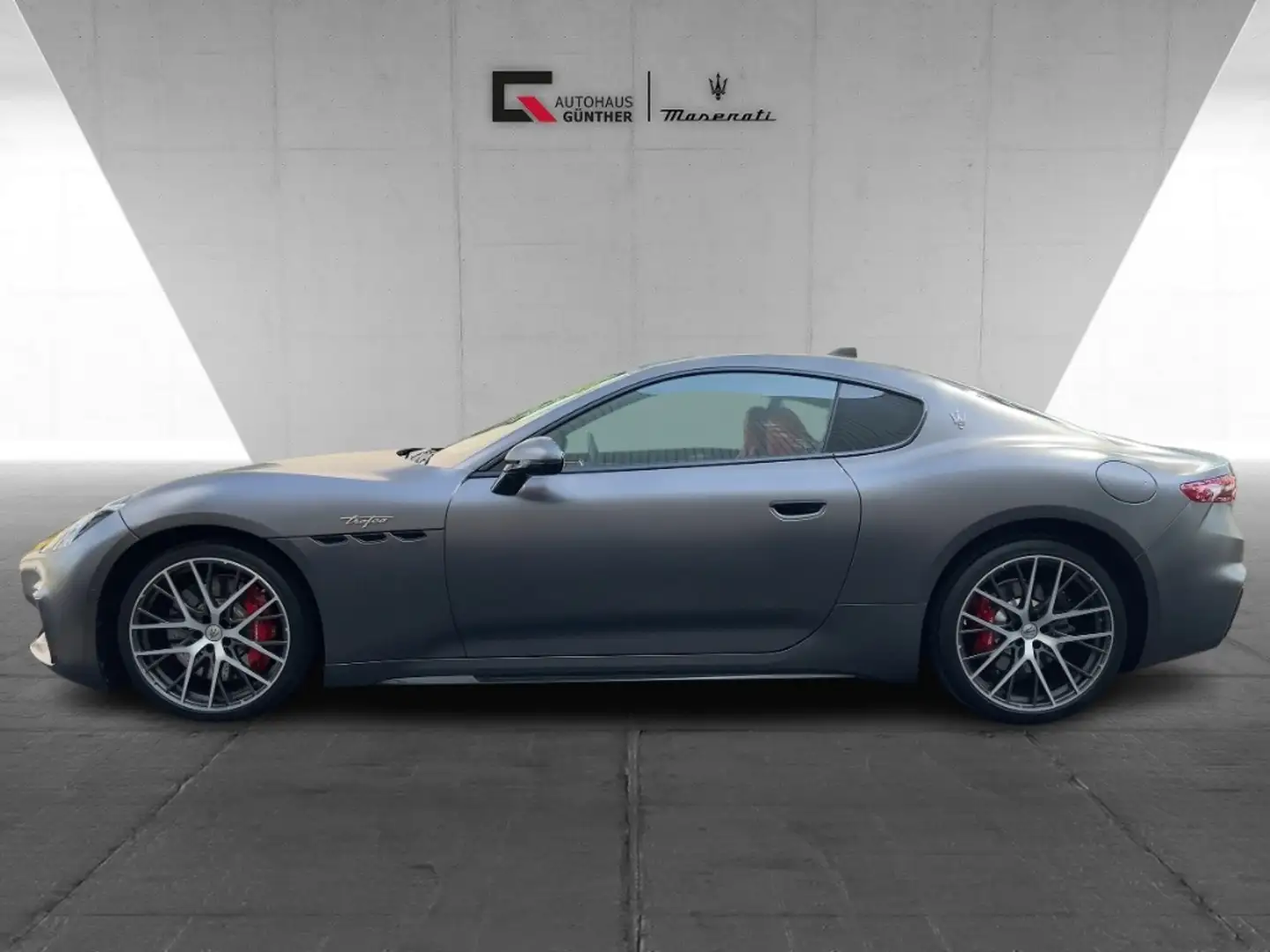 Maserati GranTurismo TROFEO MY24 550PS CARBON - MATT - VOLL Сірий - 2