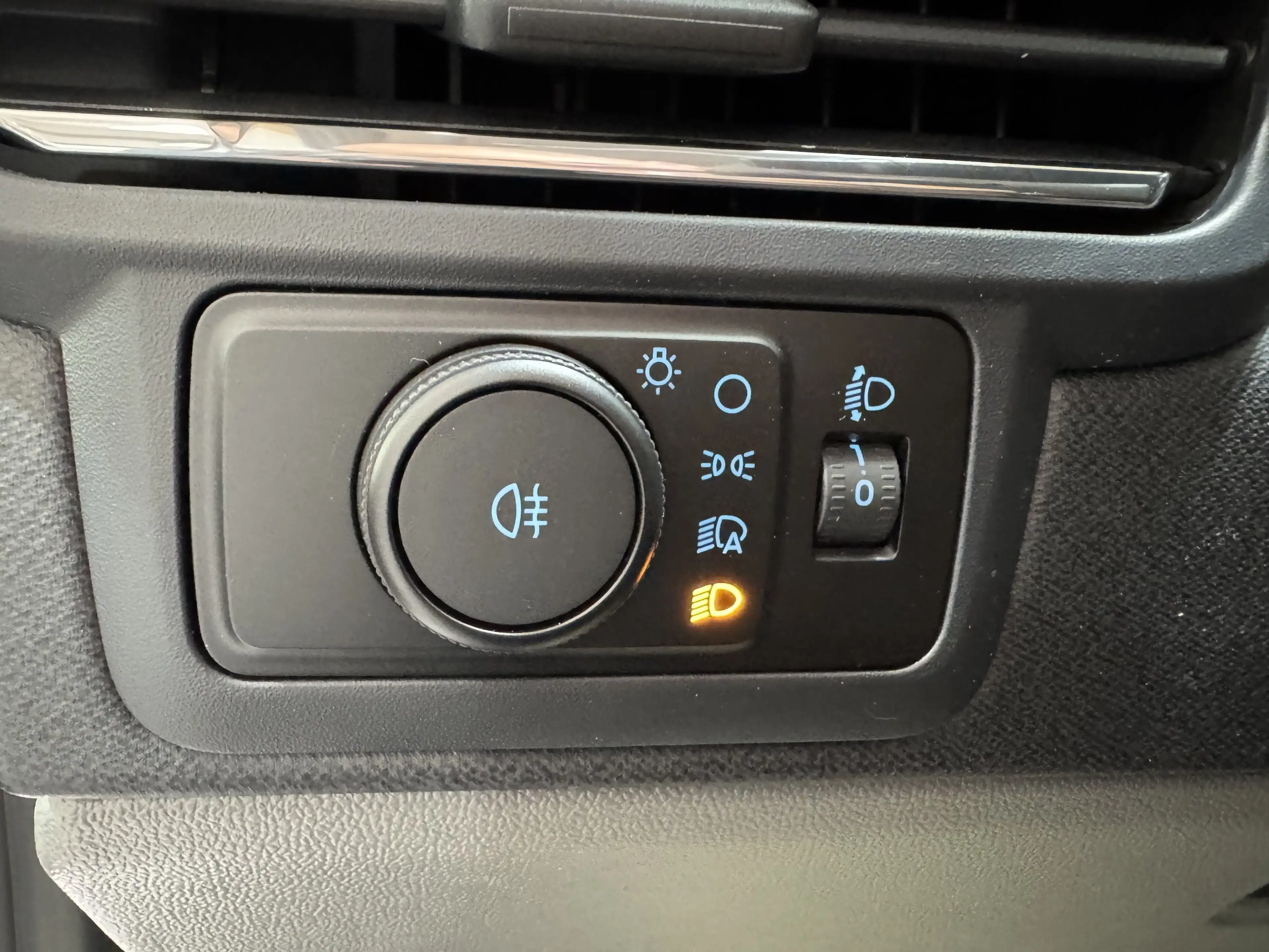 Ford Tourneo Custom 2.0 EcoBlue L1 Titanium — photo 15