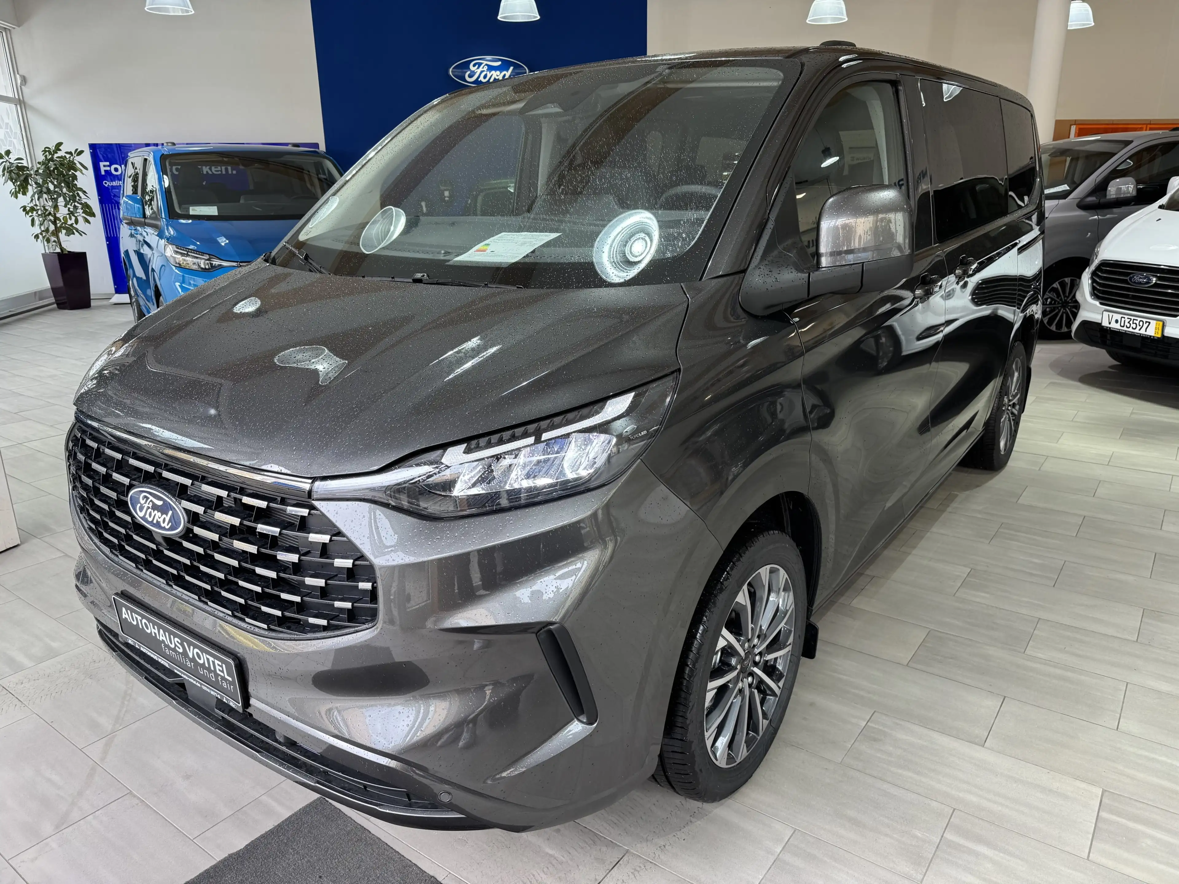 Ford Tourneo Custom 2.0 EcoBlue L1 Titanium