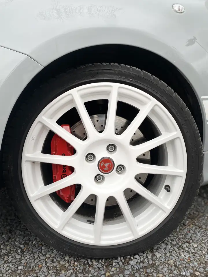 Abarth 695 2022