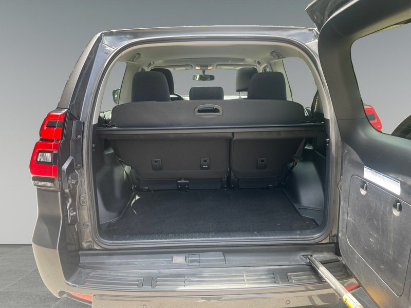 Toyota Land Cruiser 2.8 D4-D Comfort AUT+Kamera+Navi+LM — photo 16