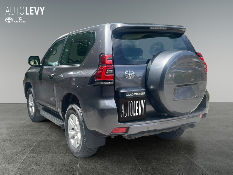 Toyota Land Cruiser 2.8 D4-D Comfort AUT+Kamera+Navi+LM — photo 4