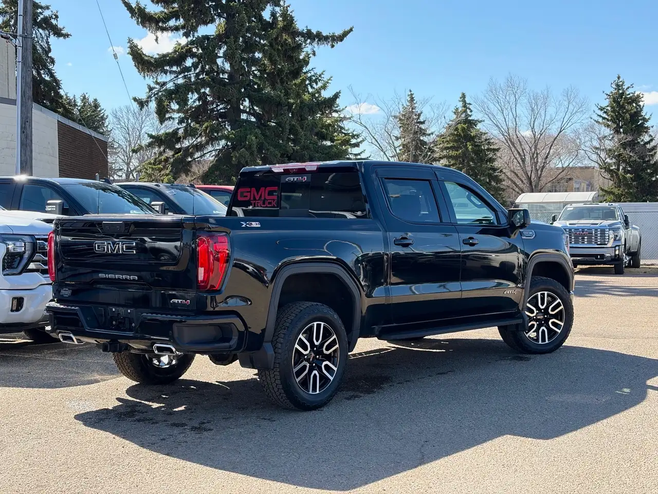GMC Sierra 1500 снимка GMC Sierra 1500