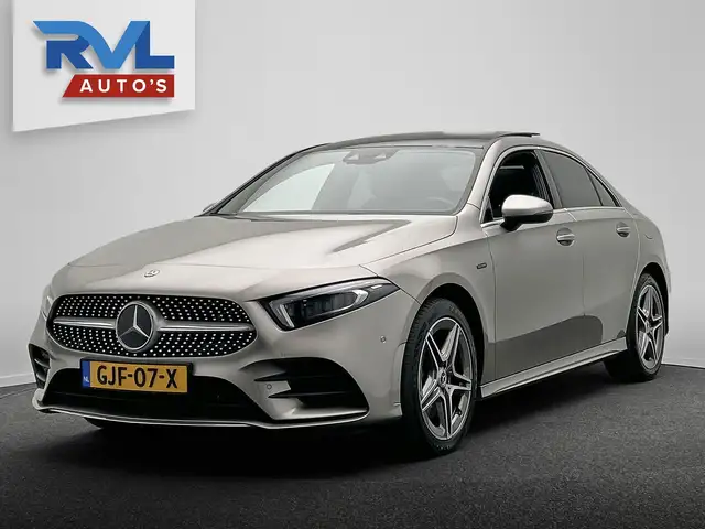 Mercedes-Benz A 250 e AMG | Widescreen | Carplay Adaptive-cruise Panor