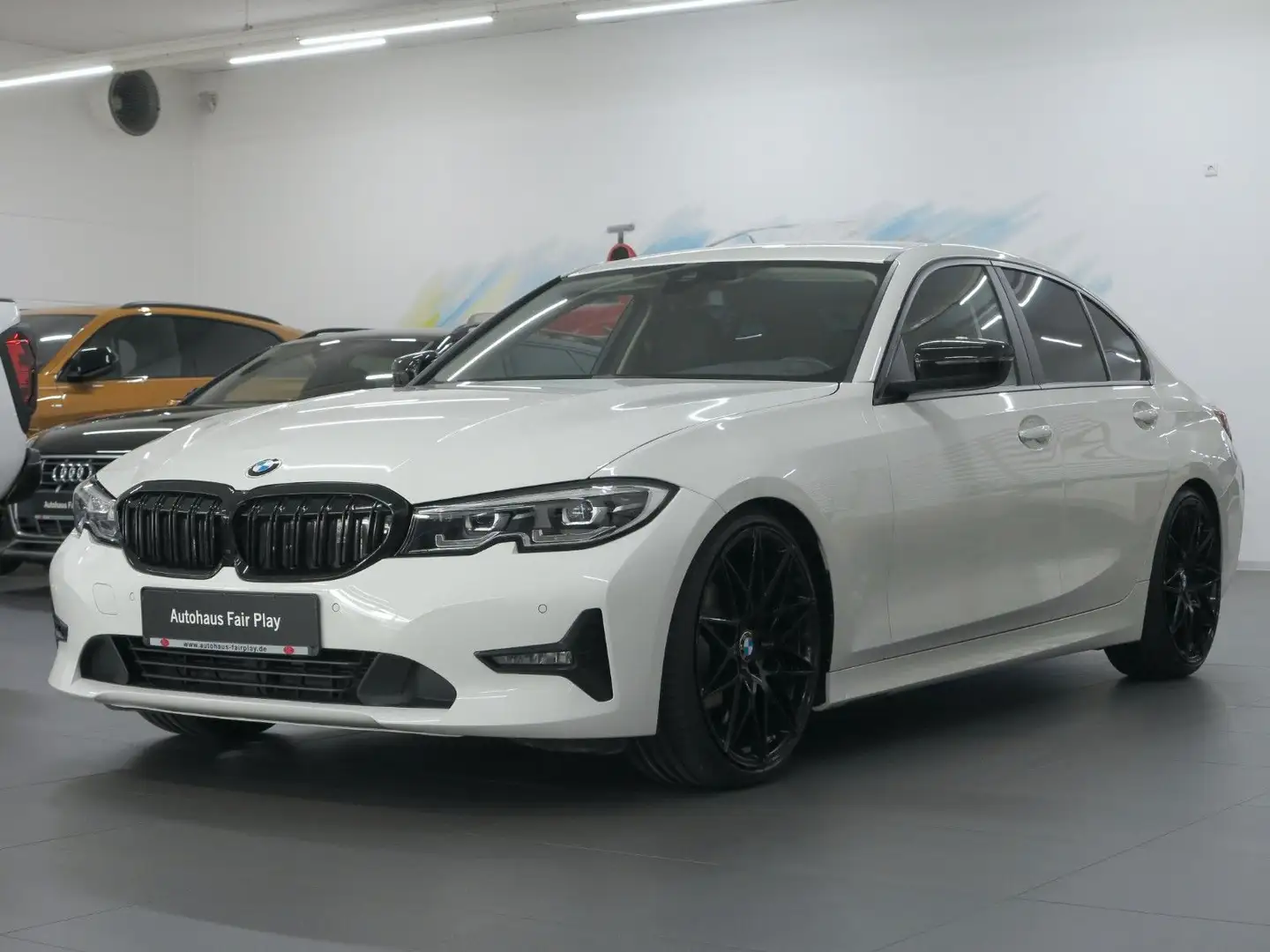 BMW 318 Limousine/20"/NAVI/SHZ/U-FREI/TOP!!! Weiß - 1