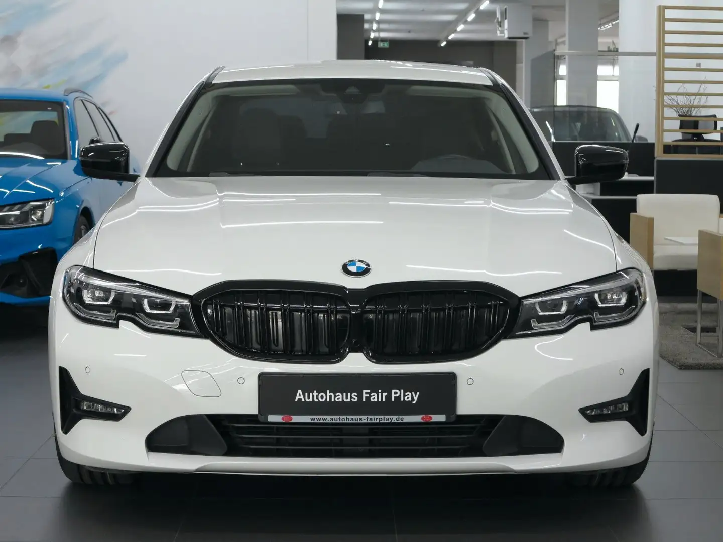 BMW 318 Limousine/20"/NAVI/SHZ/U-FREI/TOP!!! Weiß - 2