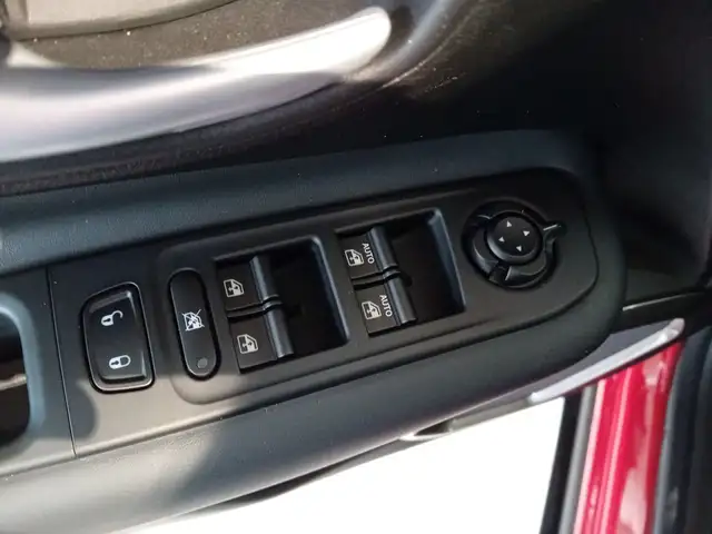 Jeep Renegade view 13