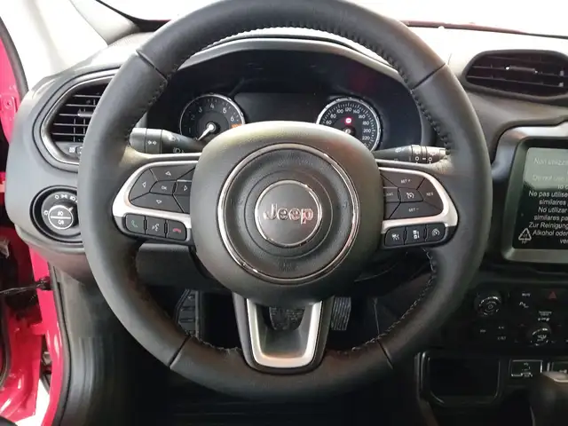 Jeep Renegade view 11