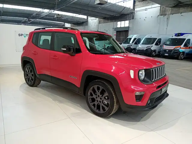 Jeep Renegade view 3