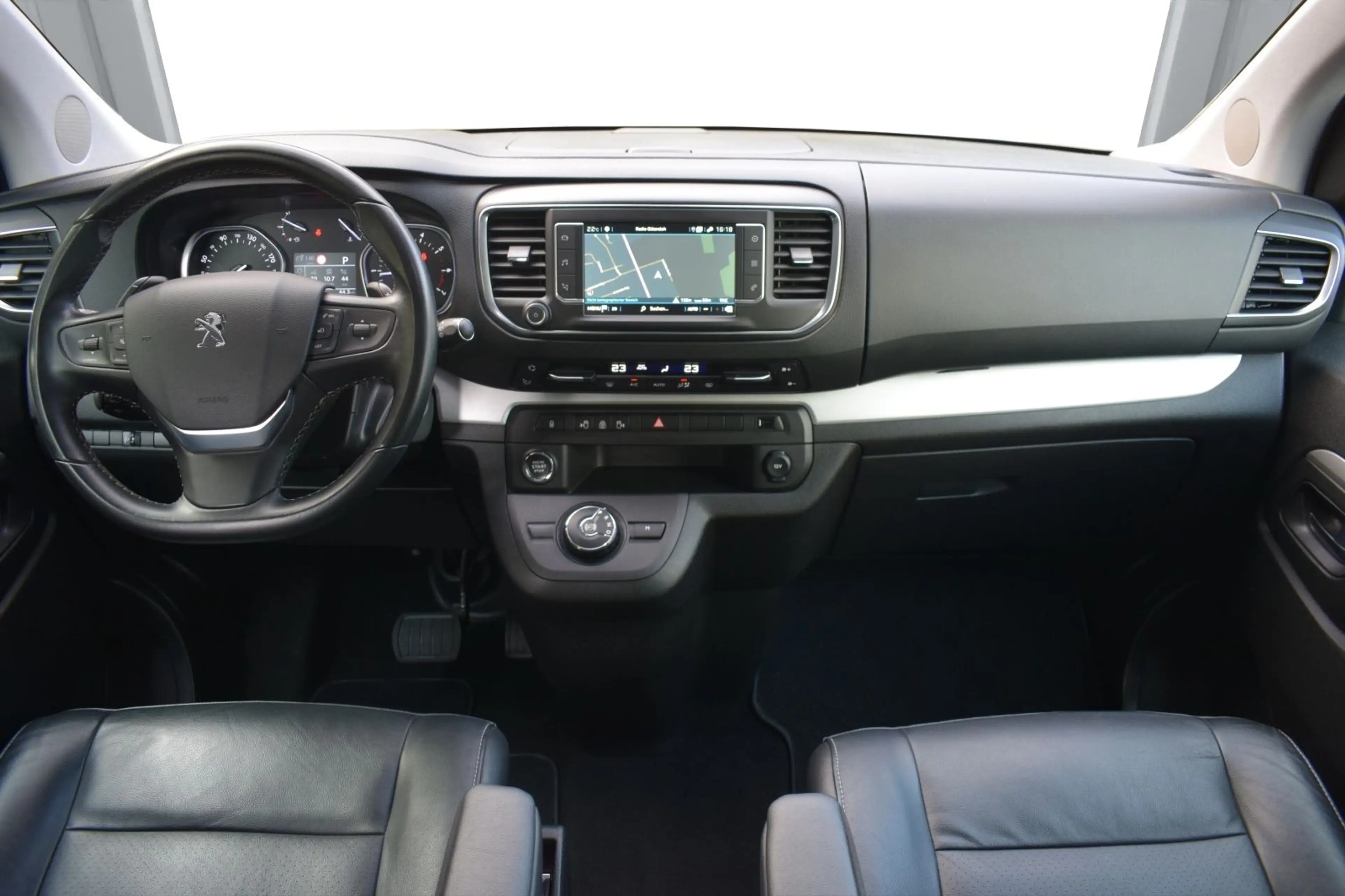 Peugeot Traveller TRAVELLER BUSNIESS VIP L2/PANO/KAMERA/BLIS/AHK — photo 13