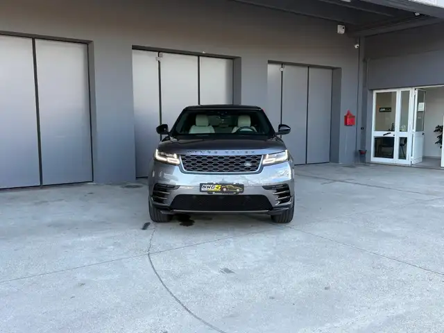 Land Rover Range Rover Velar view 7