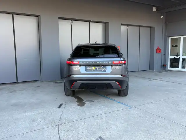 Land Rover Range Rover Velar view 5