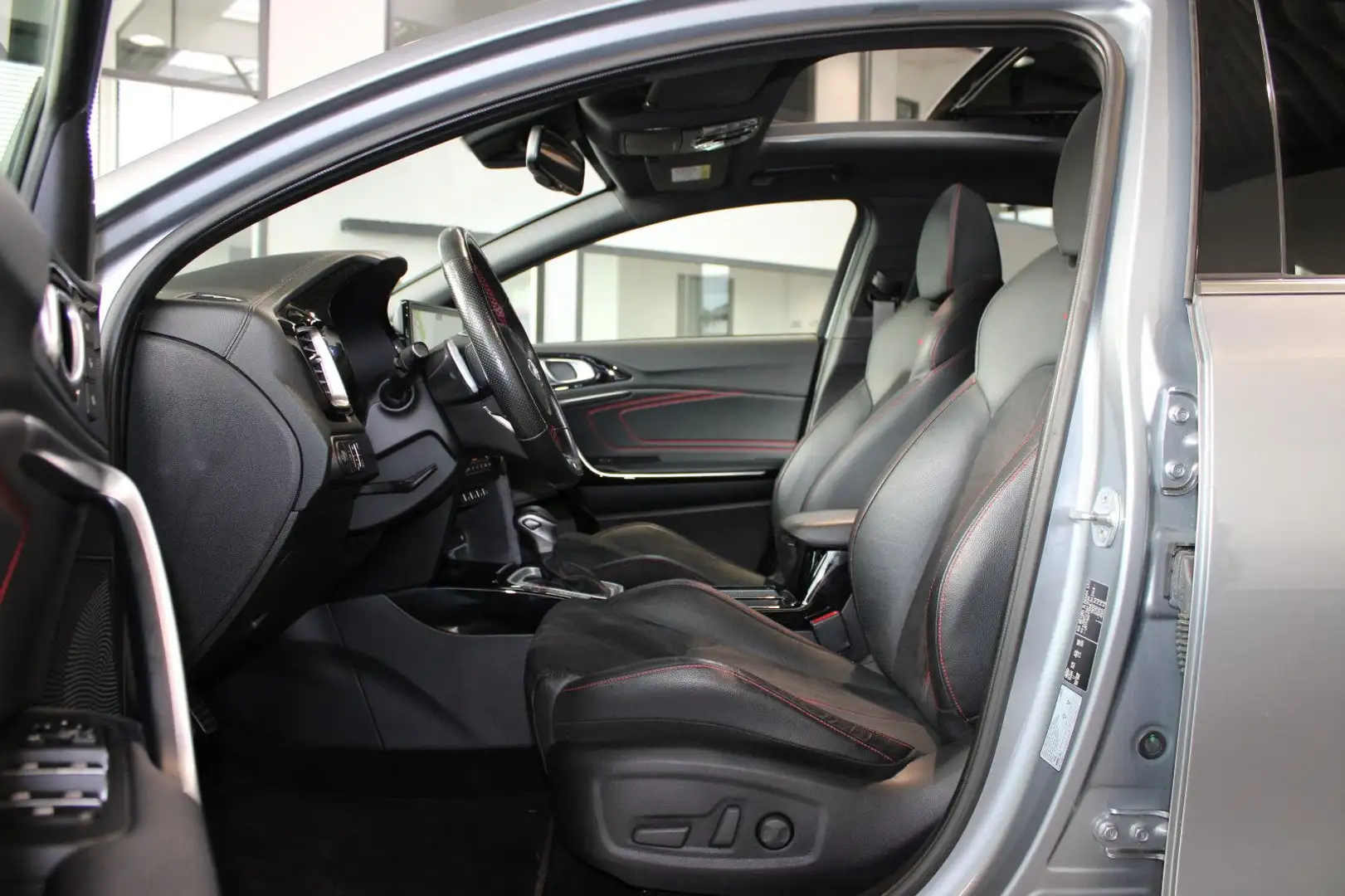 Kia ProCeed / pro_cee'd PROCEED *GT-EDITION* COMFORT+NAVI PAKET+GLASDACH Argent - 2