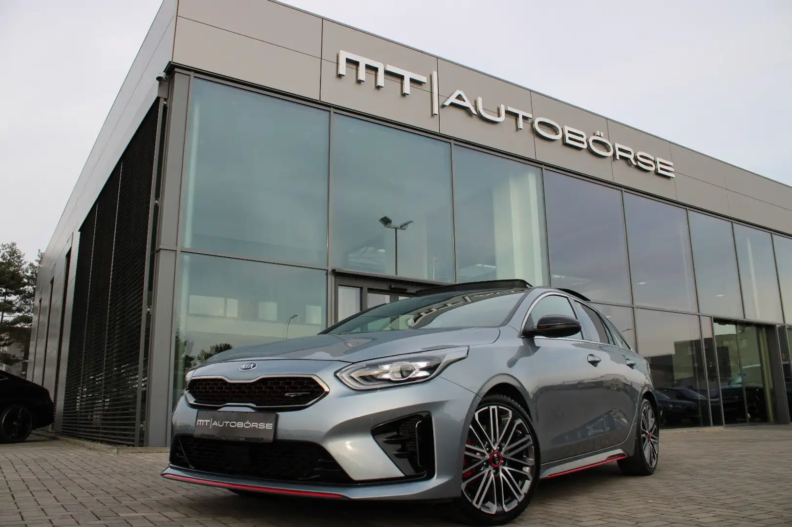 Kia ProCeed / pro_cee'd PROCEED *GT-EDITION* COMFORT+NAVI PAKET+GLASDACH Argent - 1