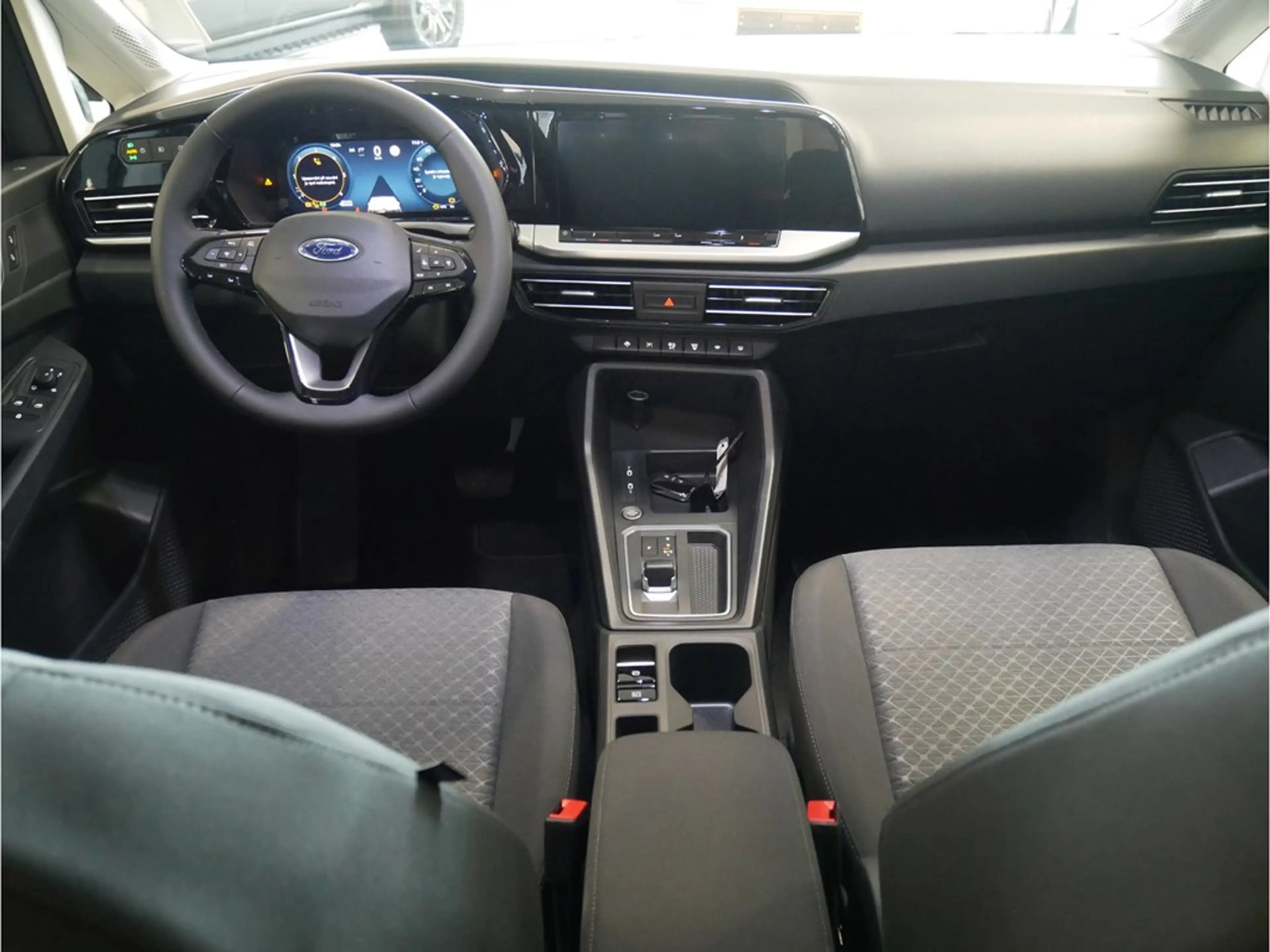 Ford Tourneo Titanium 2.0 EcoBlue 122PS A7 7pl. — photo 4