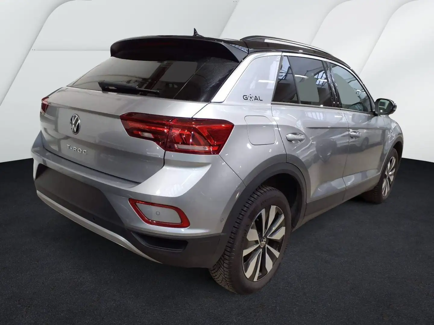 Volkswagen T-Roc 2.0 TDI DSG Goal Navi LEDPlus DAB+ FrontAs Silber - 2