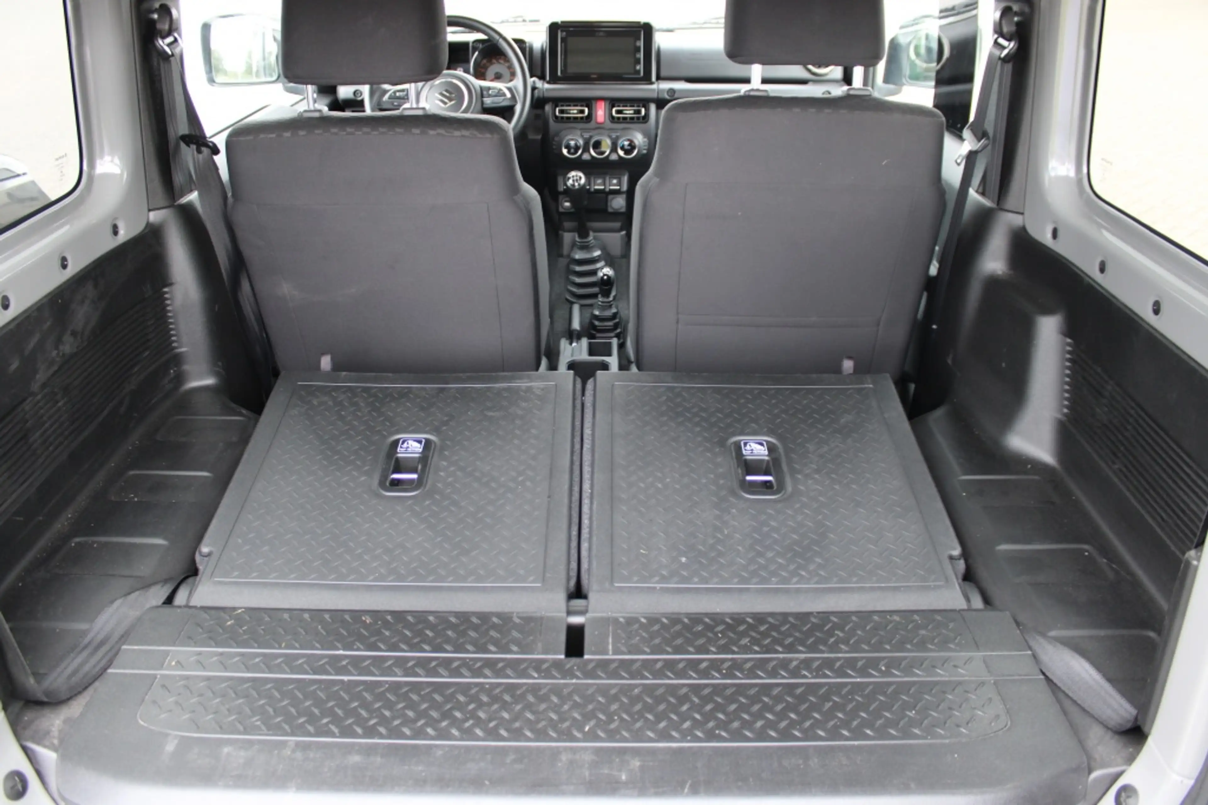 Suzuki Jimny 1.5 Stijl | 4x4 | AllGrip | 4 Persoons | Roofrack — photo 13