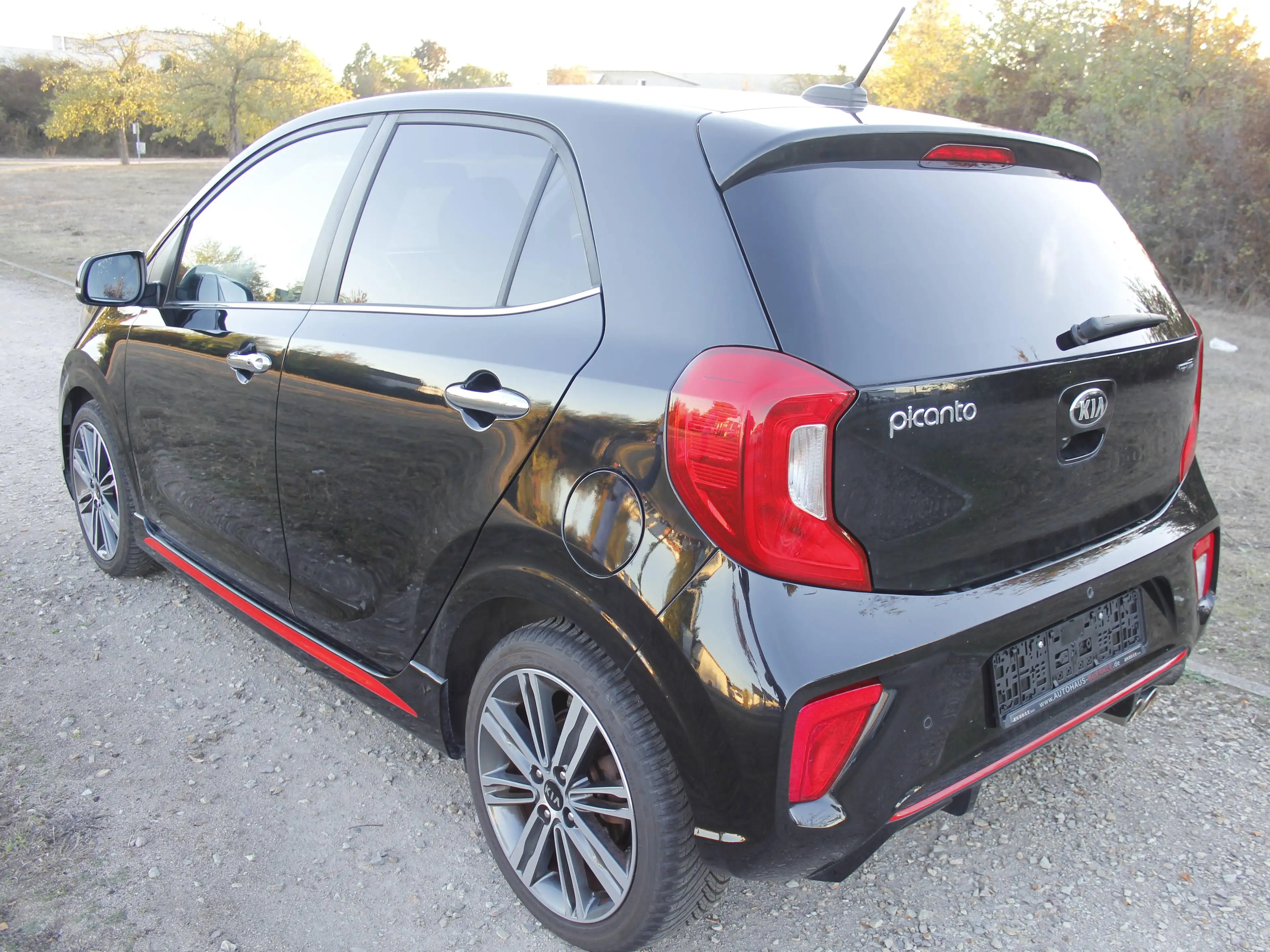 Kia Picanto GT-Line Leder Klimaautomatik Navi Kamera Sitzheizung Beheizbares Lenkrad — photo 5