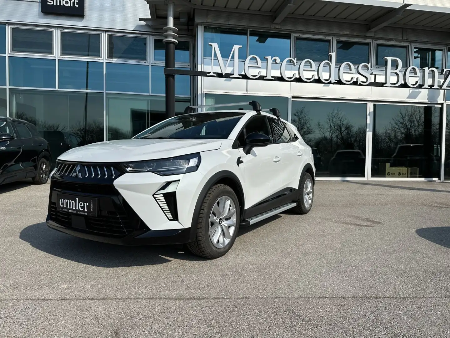 Mitsubishi Grandis 1,3 DI-T Mild Hybrid Benzin Vorführwagen Weiß - 2