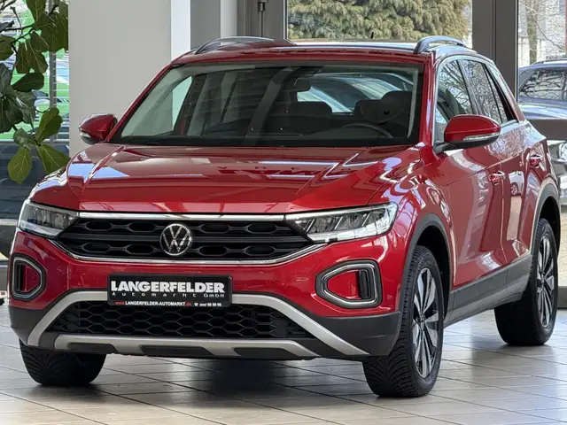 Volkswagen T-Roc view 7