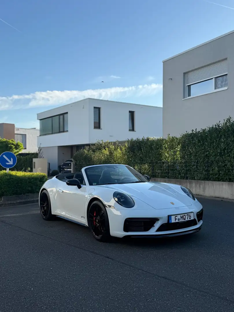 Porsche 992 911 992 Carrera Cabrio GTS VOLLAUSSTATTUNG Weiß - 2
