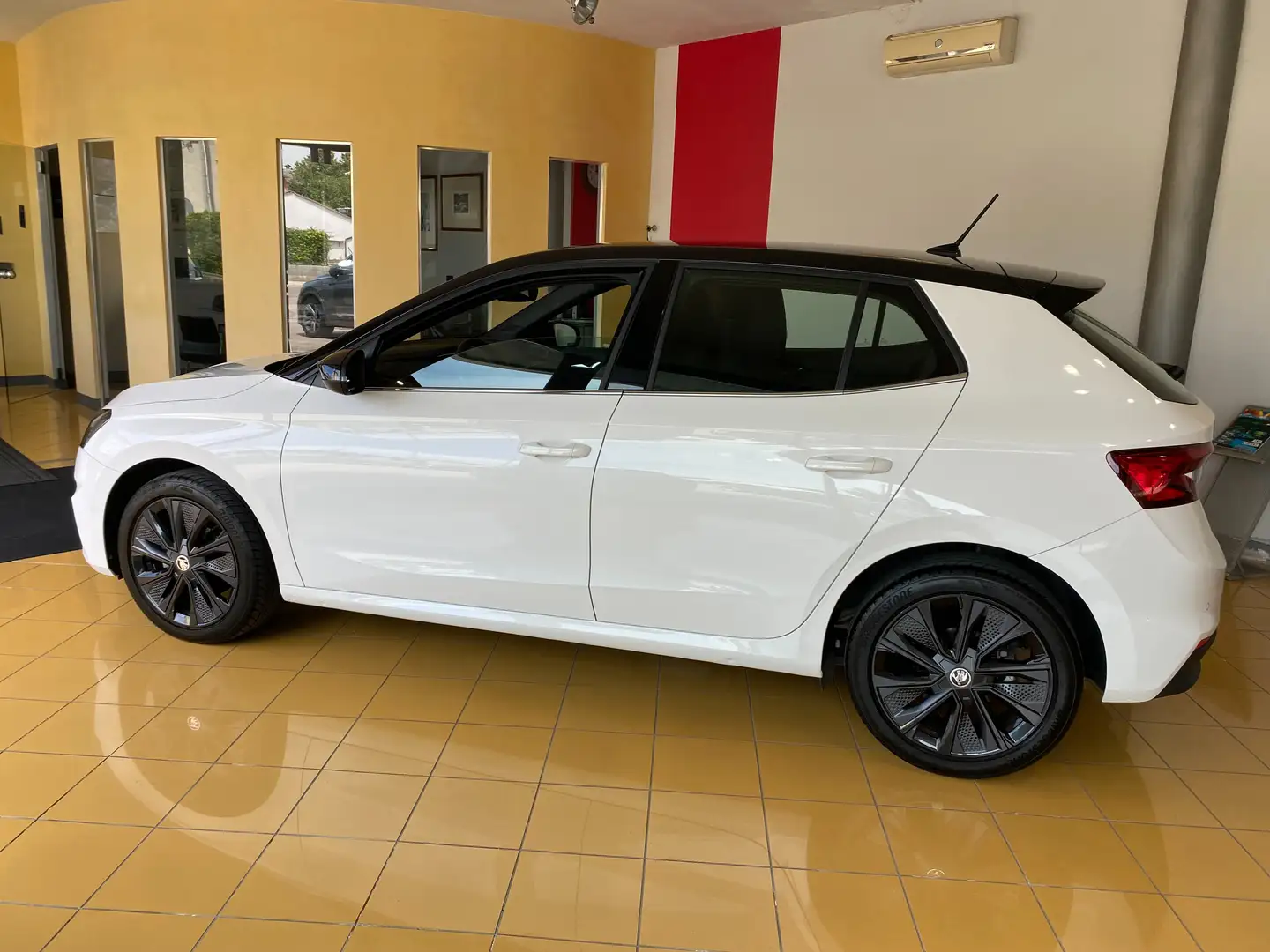 Skoda Fabia Fabia IV 2022 1.0 tsi evo Style 95cv Bianco - 1