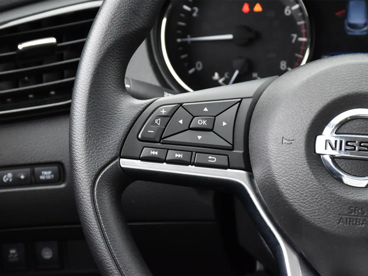 Nissan Qashqai снимка Nissan Qashqai