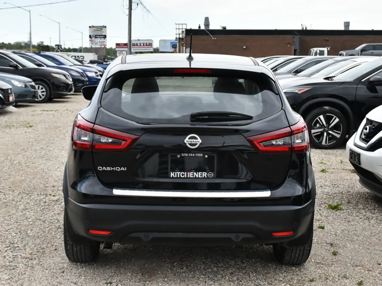 Nissan Qashqai снимка Nissan Qashqai