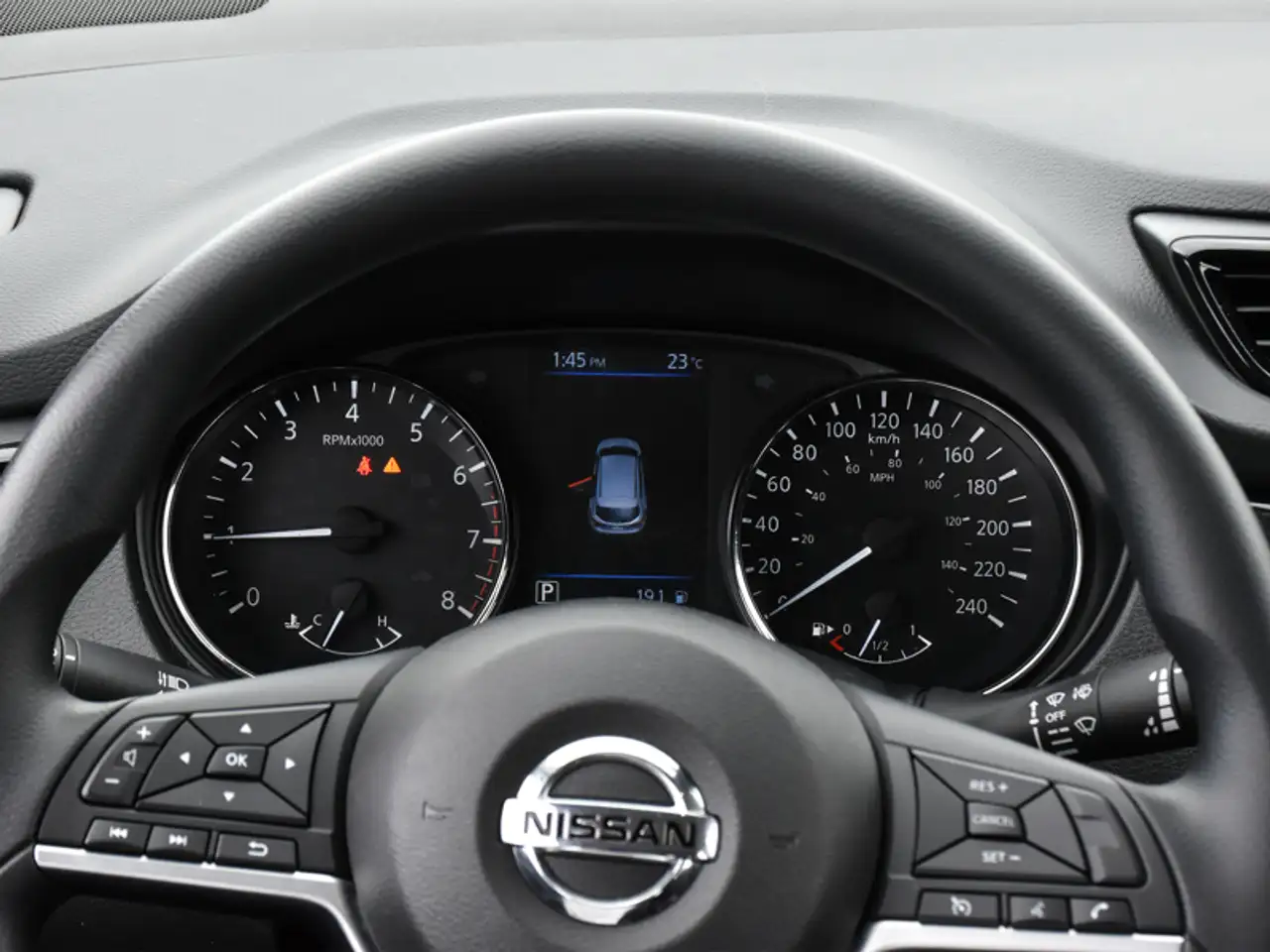 Nissan Qashqai снимка Nissan Qashqai