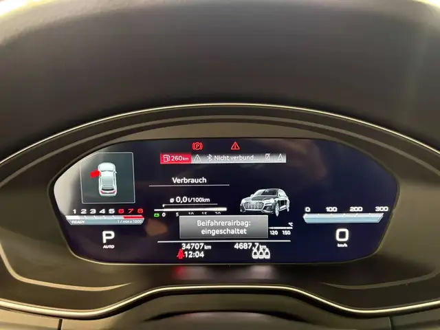 Audi Q5 view 7