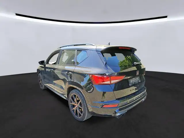 Cupra Ateca view 3