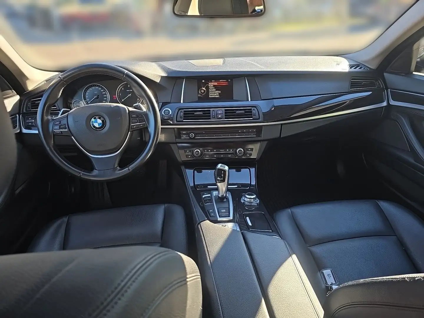 BMW 520 d xDrive Touring F11 B47 Grau - 2