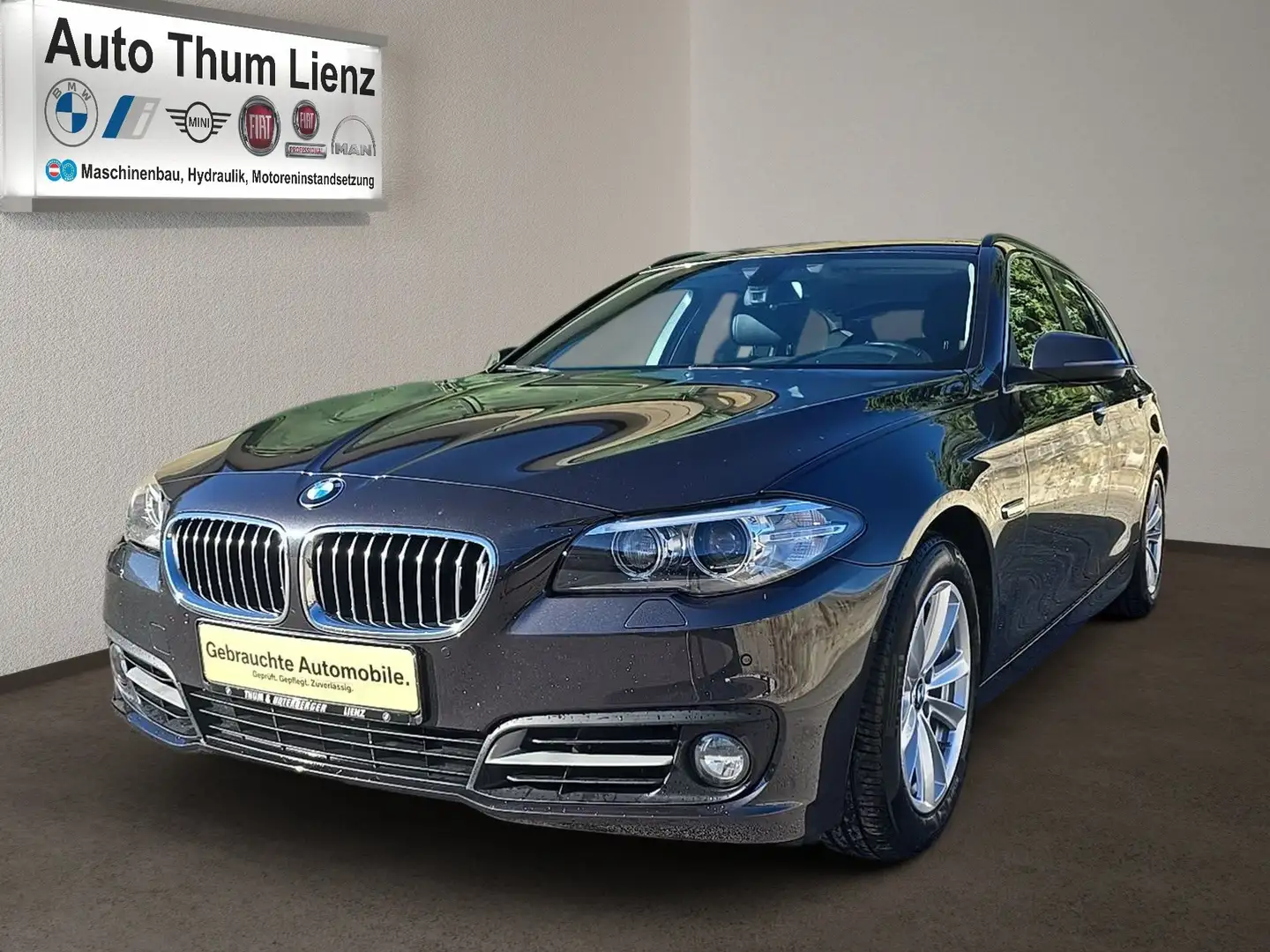 BMW 520 d xDrive Touring F11 B47 Grau - 1