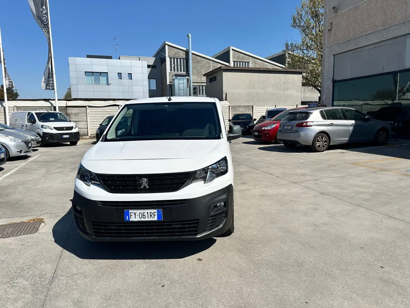 Peugeot Partner Partner furgone 3 posti 100cv Bianco - 2