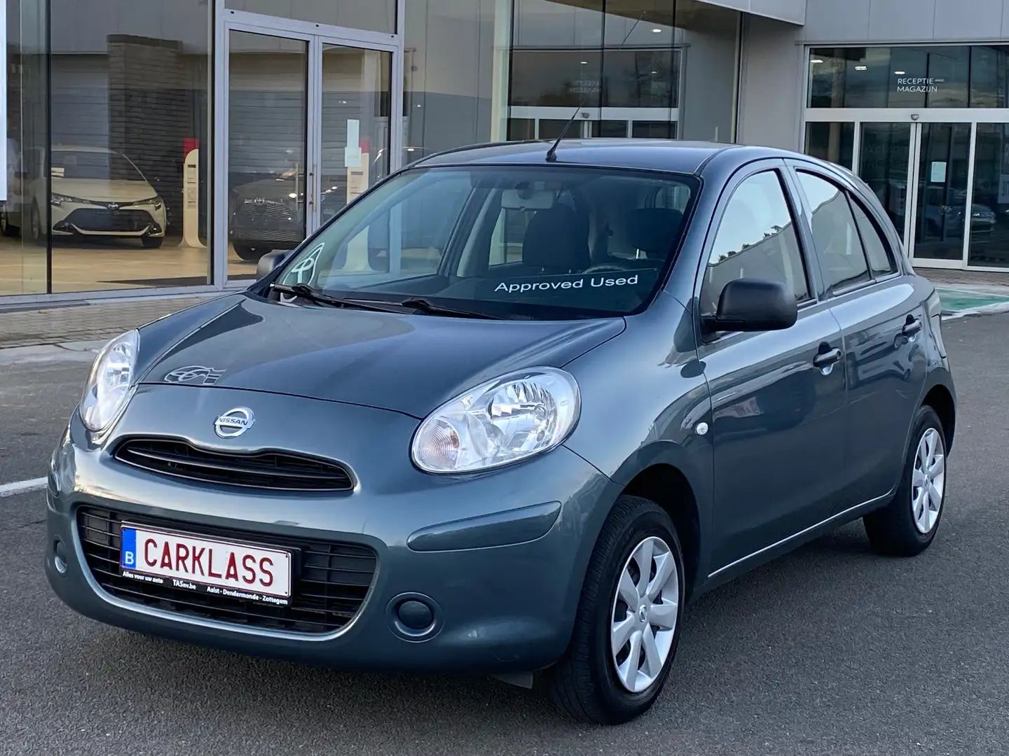 Nissan Micra Micra 1.2i Visia Pack CVT. AUTOMAAT Gris - 1