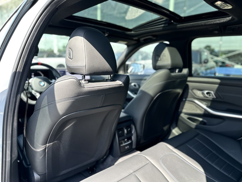 BMW 340 M340d xDrive Touring M-Sport Pro HK HiFi DAB LED P — photo 15