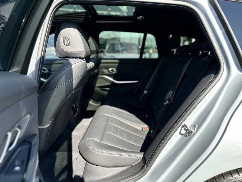 BMW 340 M340d xDrive Touring M-Sport Pro HK HiFi DAB LED P — photo 14