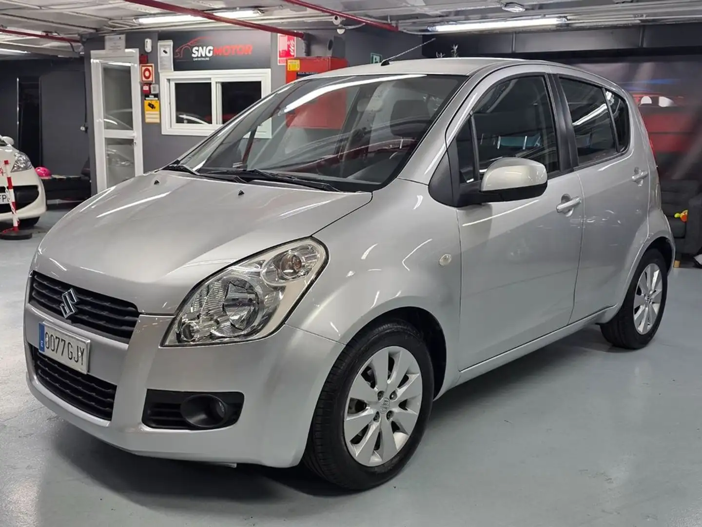 Suzuki Splash 1.2 GLS Grau - 1