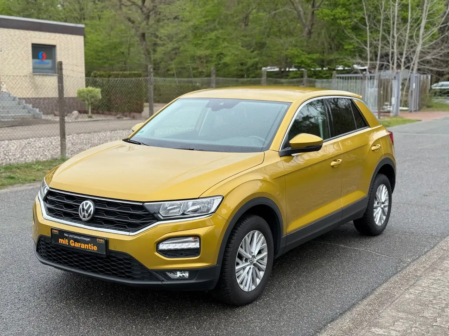 Volkswagen T-Roc 1.0 TSI *NAVI*SHZ*PDC*GARANTIE*2.HAND* Gelb - 2