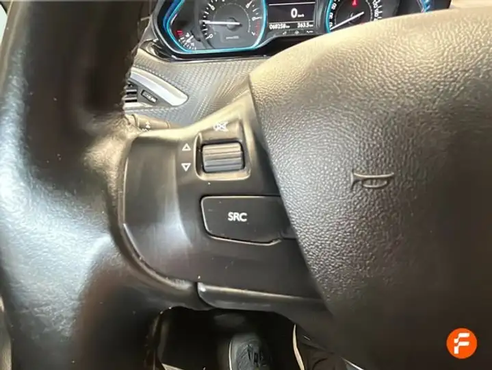 Peugeot 2008 1.2 Pure Tech S&S Allure (2017) 2019, foto 20